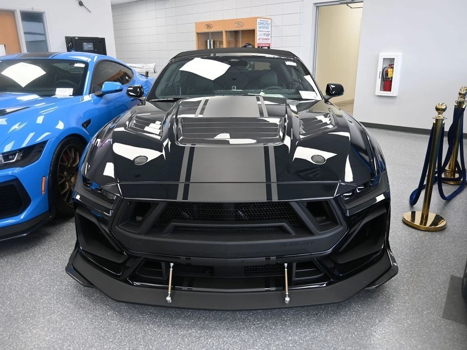 2025 Ford Shelby Mustang - Image 2 of 21