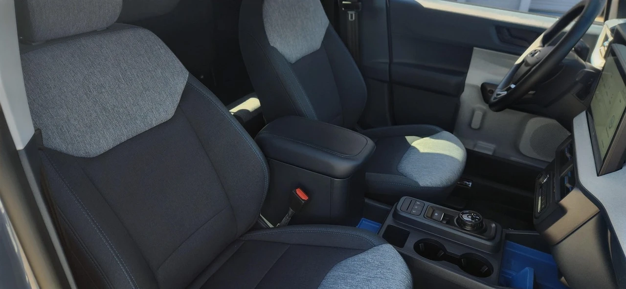 2025 Ford Maverick - Image 9 of 21