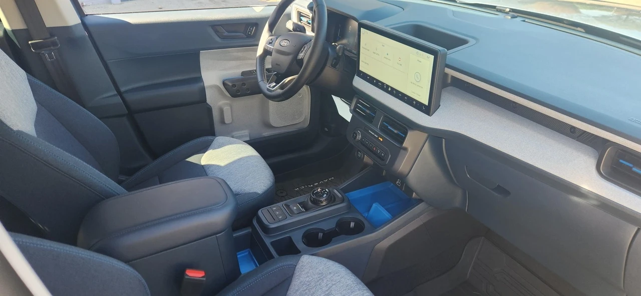 2025 Ford Maverick - Image 13 of 21