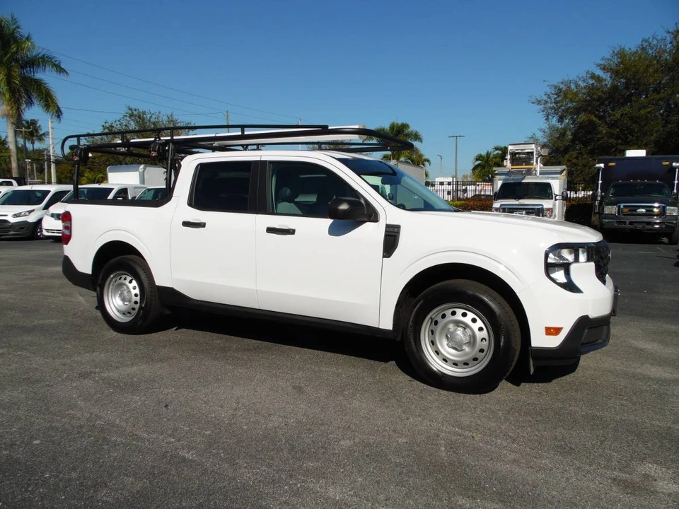 2025 Ford Maverick - Image 2 of 21