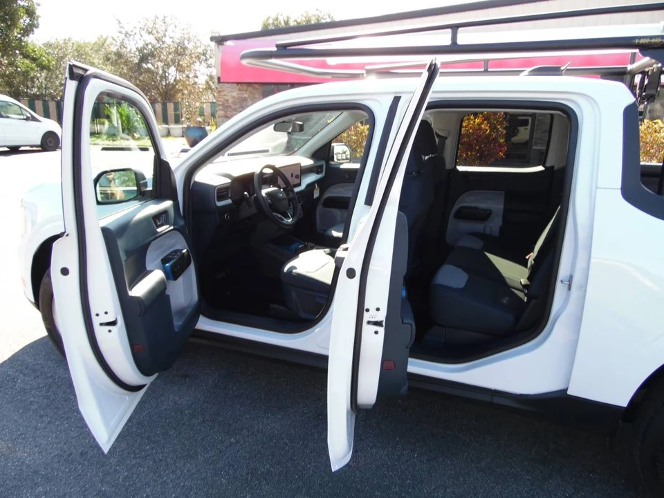 2025 Ford Maverick - Image 18 of 21