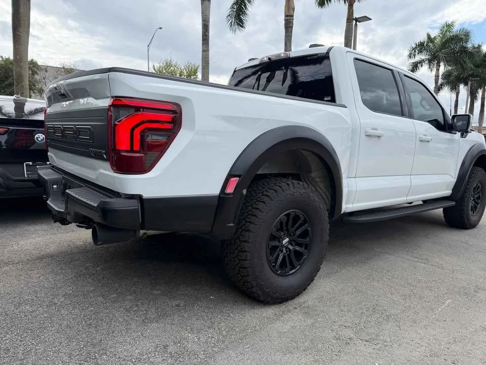 2025 Ford Bronco Raptor 6th Gen - Image 6 of 10