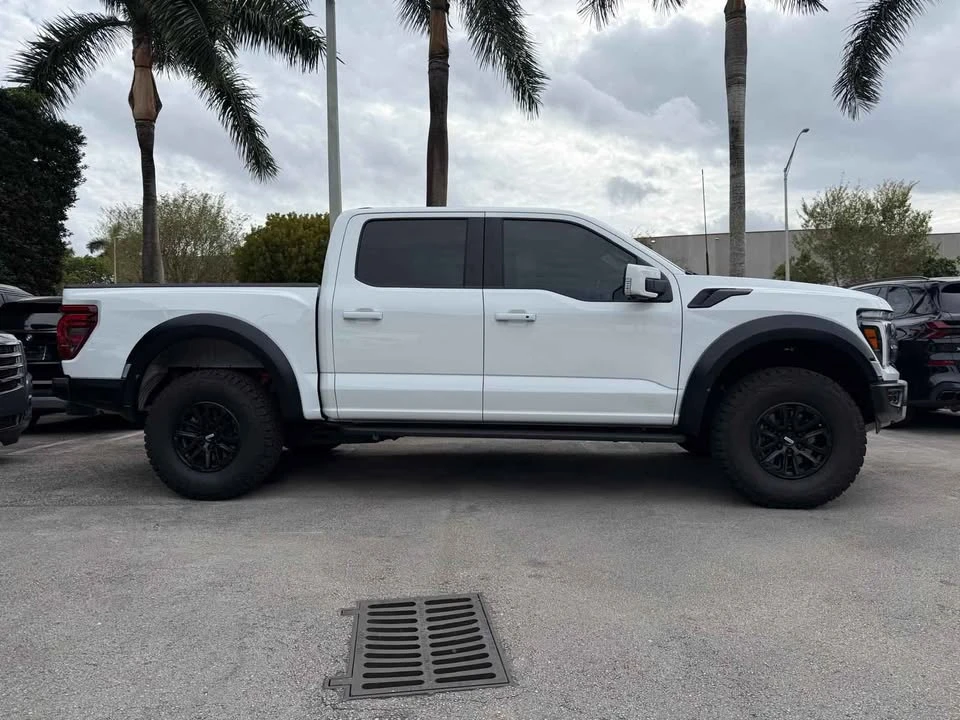 2025 Ford Bronco Raptor 6th Gen - Image 7 of 10