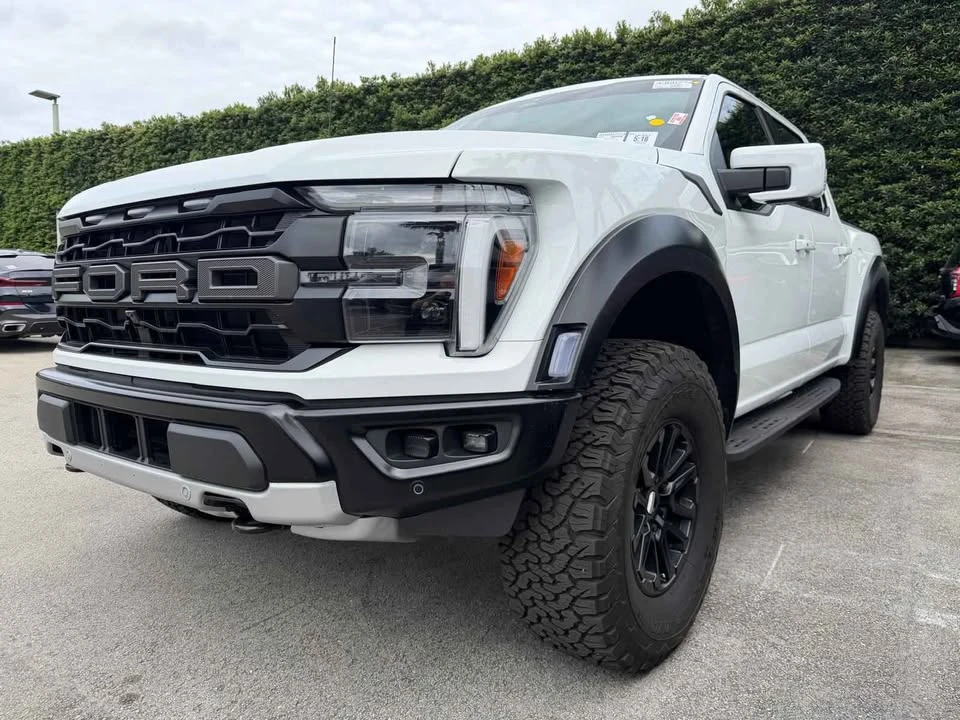 2025 Ford Bronco Raptor 6th Gen - Image 3 of 10