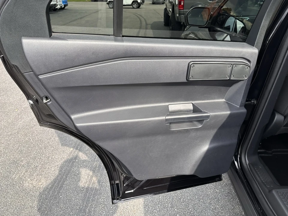 2025 Ford Explorer 6th Gen - Image 11 of 12