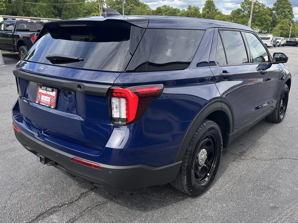 2025 Ford Explorer 6th Gen - Image 7 of 25