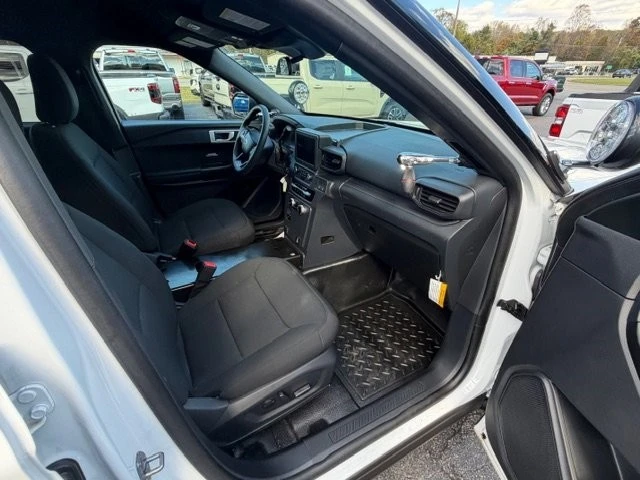 2025 Ford Explorer 6th Gen - Image 11 of 12