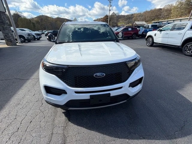 2025 Ford Explorer 6th Gen - Image 4 of 12