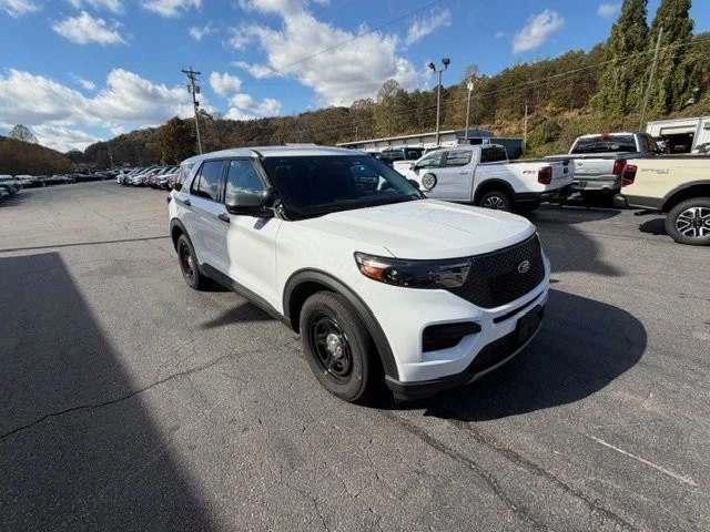 2025 Ford Explorer 6th Gen - Image 5 of 12