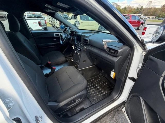 2025 Ford Explorer 6th Gen - Image 11 of 12