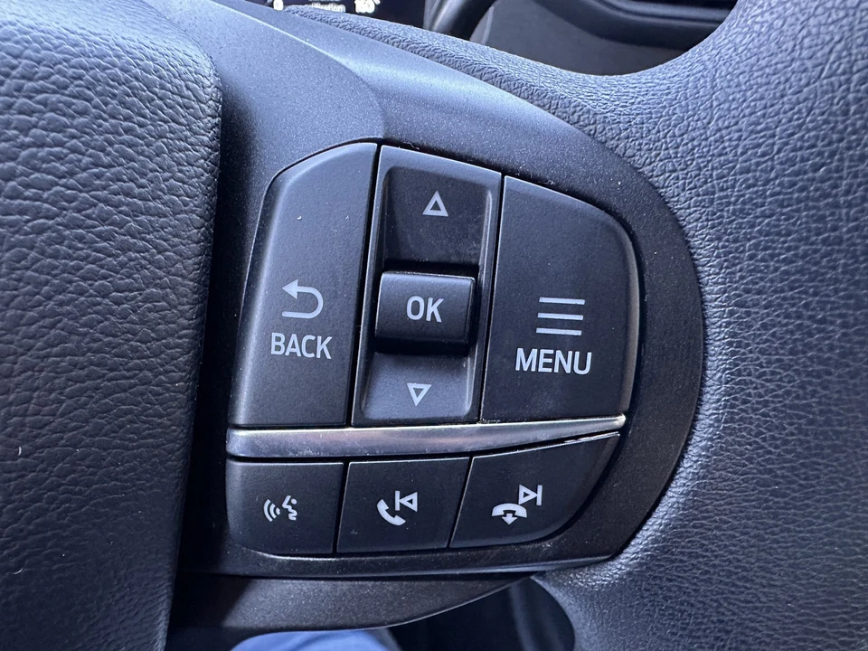 2025 Ford Explorer 6th Gen - Image 21 of 28