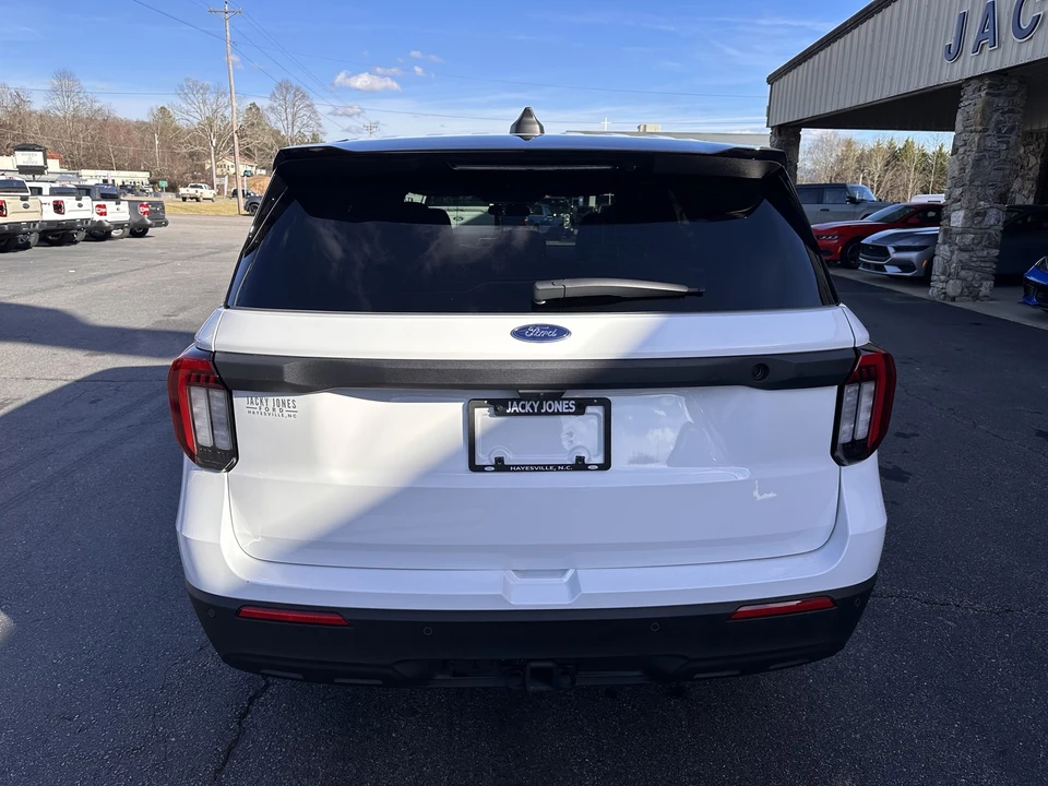 2025 Ford Explorer 6th Gen - Image 6 of 12