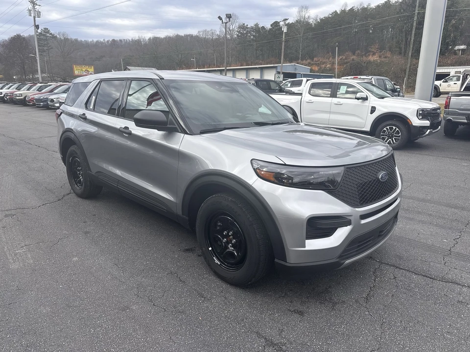 2025 Ford Explorer 6th Gen - Image 4 of 12