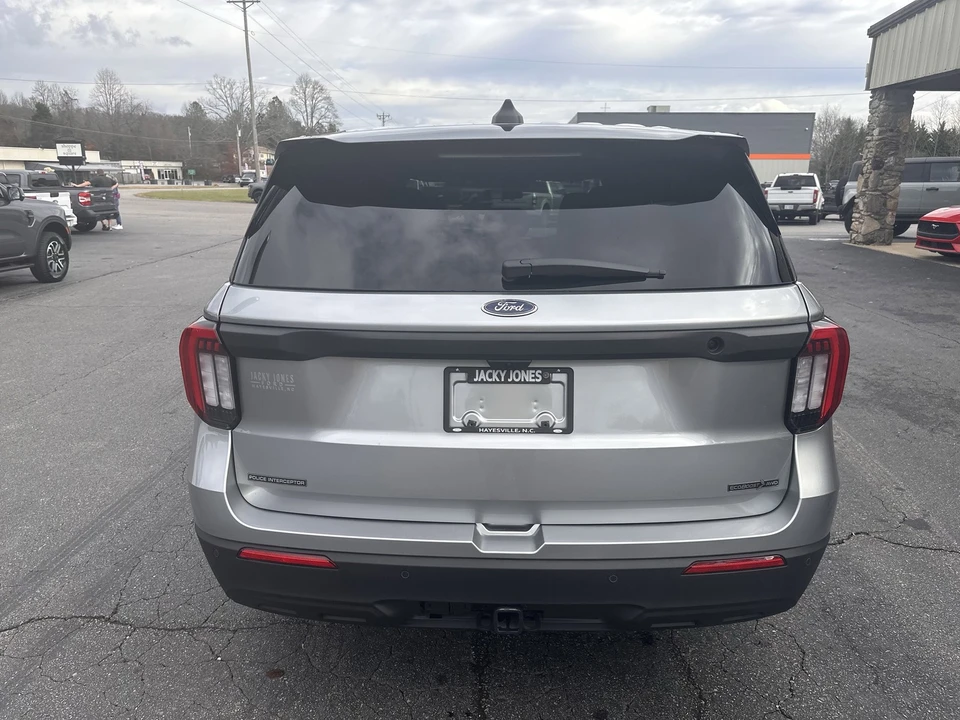 2025 Ford Explorer 6th Gen - Image 7 of 12