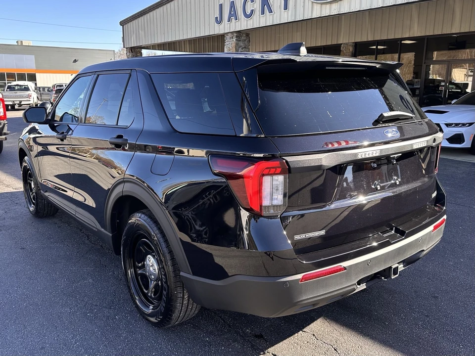 2025 Ford Explorer 6th Gen - Image 7 of 12