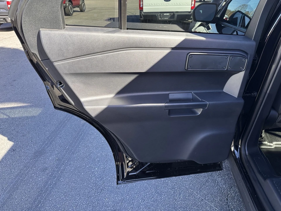 2025 Ford Explorer 6th Gen - Image 10 of 12