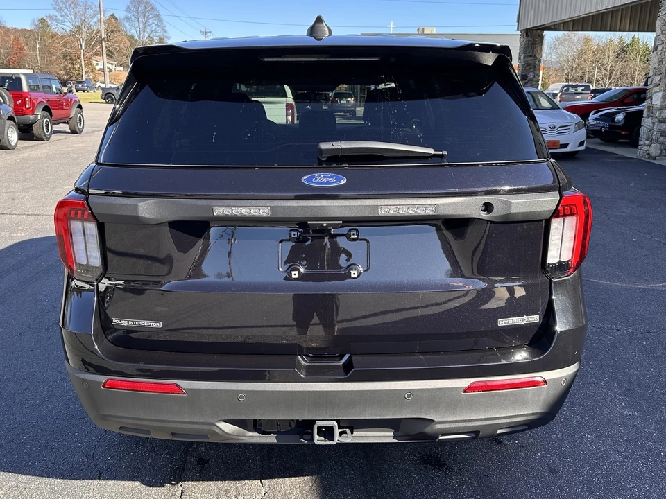 2025 Ford Explorer 6th Gen - Image 6 of 12