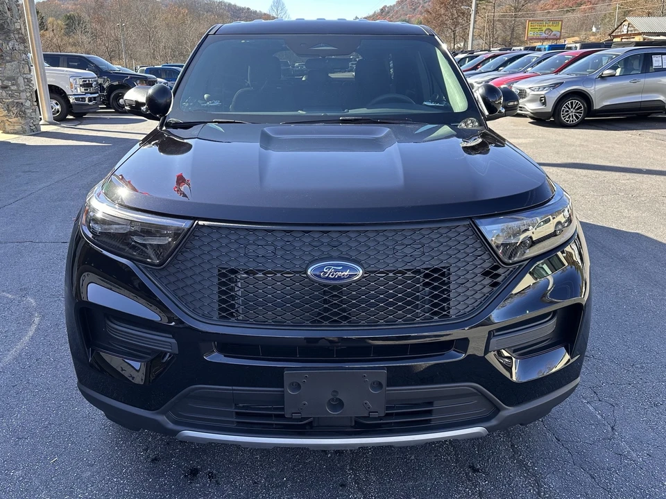 2025 Ford Explorer 6th Gen - Image 2 of 12