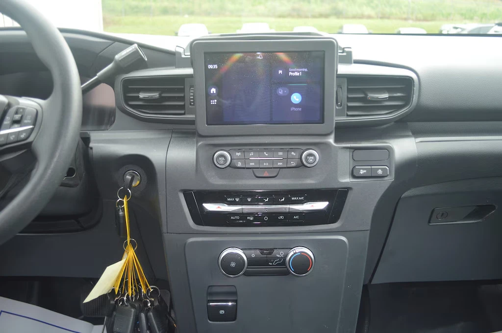 2025 Ford Explorer 6th Gen - Image 15 of 23