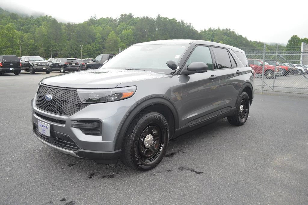 2025 Ford Explorer 6th Gen - Image 4 of 23