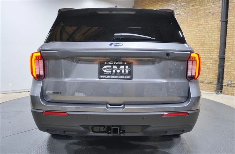 2025 Ford Explorer 6th Gen - Image 14 of 21