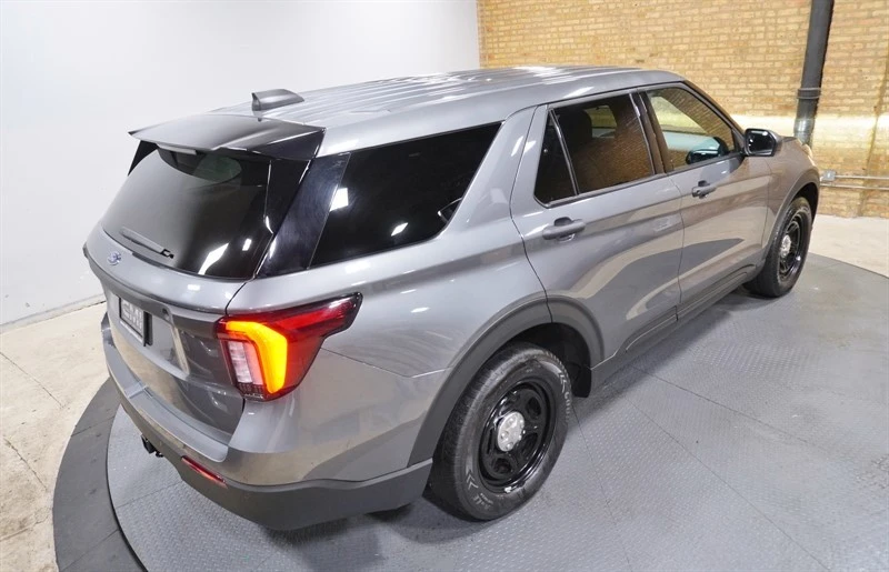 2025 Ford Explorer 6th Gen - Image 11 of 21