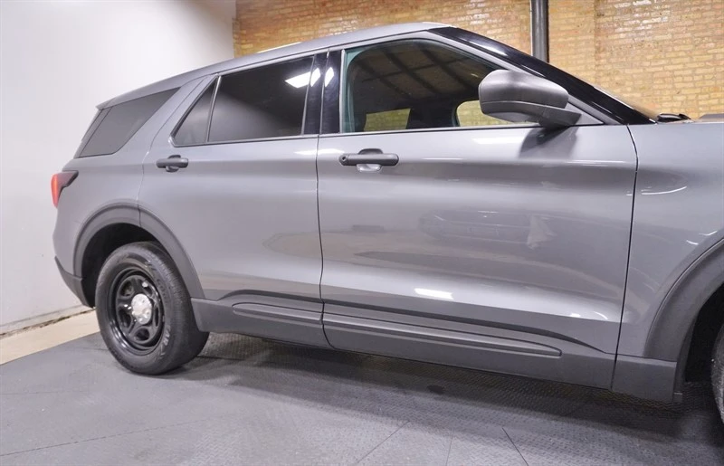2025 Ford Explorer 6th Gen - Image 9 of 21