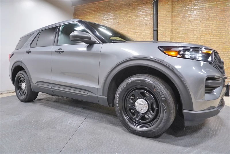 2025 Ford Explorer 6th Gen - Image 8 of 21