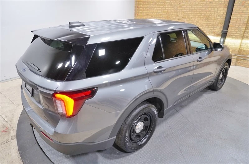 2025 Ford Explorer 6th Gen - Image 11 of 21