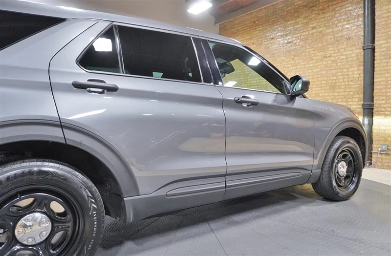 2025 Ford Explorer 6th Gen - Image 13 of 21