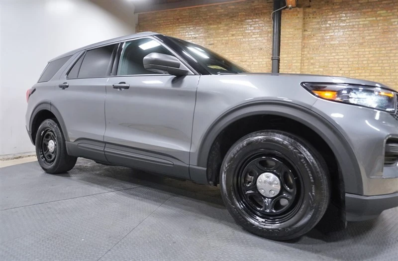 2025 Ford Explorer 6th Gen - Image 8 of 21