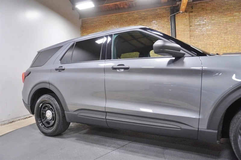 2025 Ford Explorer 6th Gen - Image 9 of 21
