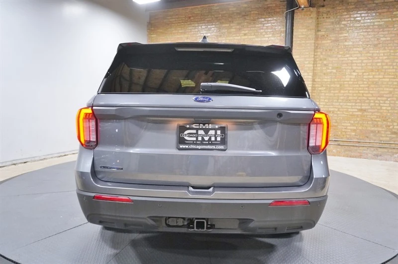 2025 Ford Explorer 6th Gen - Image 14 of 21