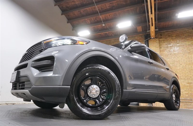 2025 Ford Explorer 6th Gen - Image 3 of 21
