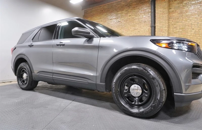 2025 Ford Explorer 6th Gen - Image 8 of 21