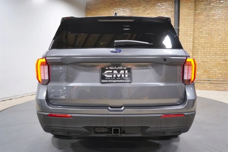 2025 Ford Explorer 6th Gen - Image 14 of 21