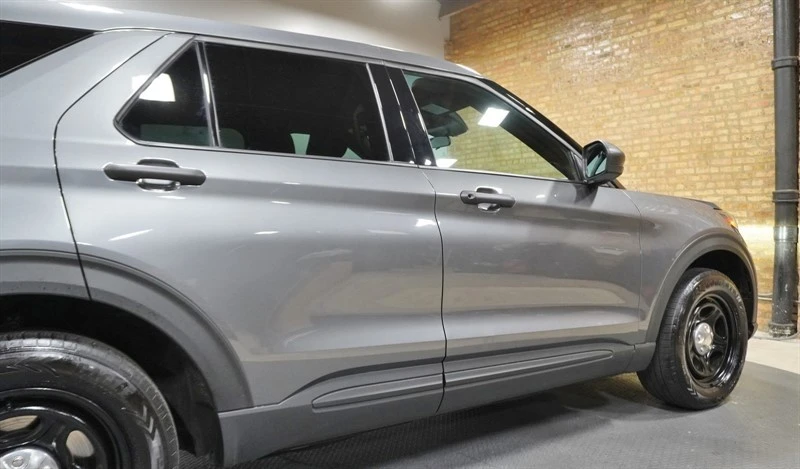 2025 Ford Explorer 6th Gen - Image 13 of 21