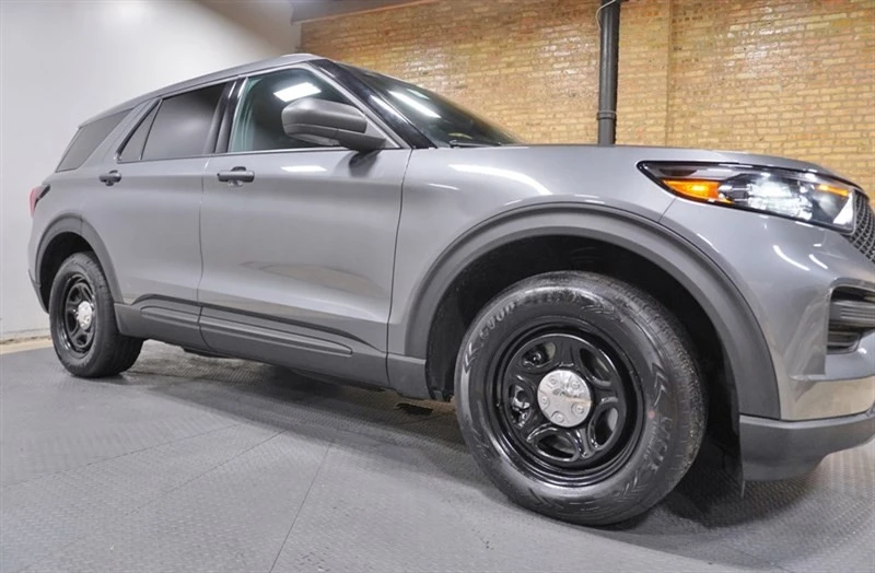 2025 Ford Explorer 6th Gen - Image 8 of 21