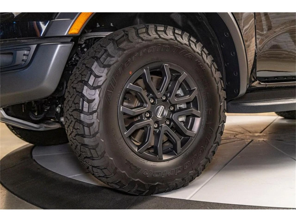 2025 Ford Ranger 5th Gen - Image 10 of 31