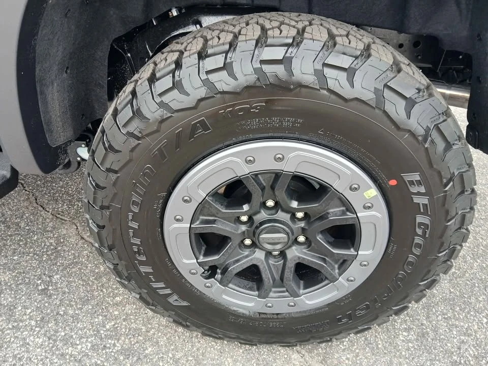 2025 Ford Ranger 5th Gen - Image 8 of 17