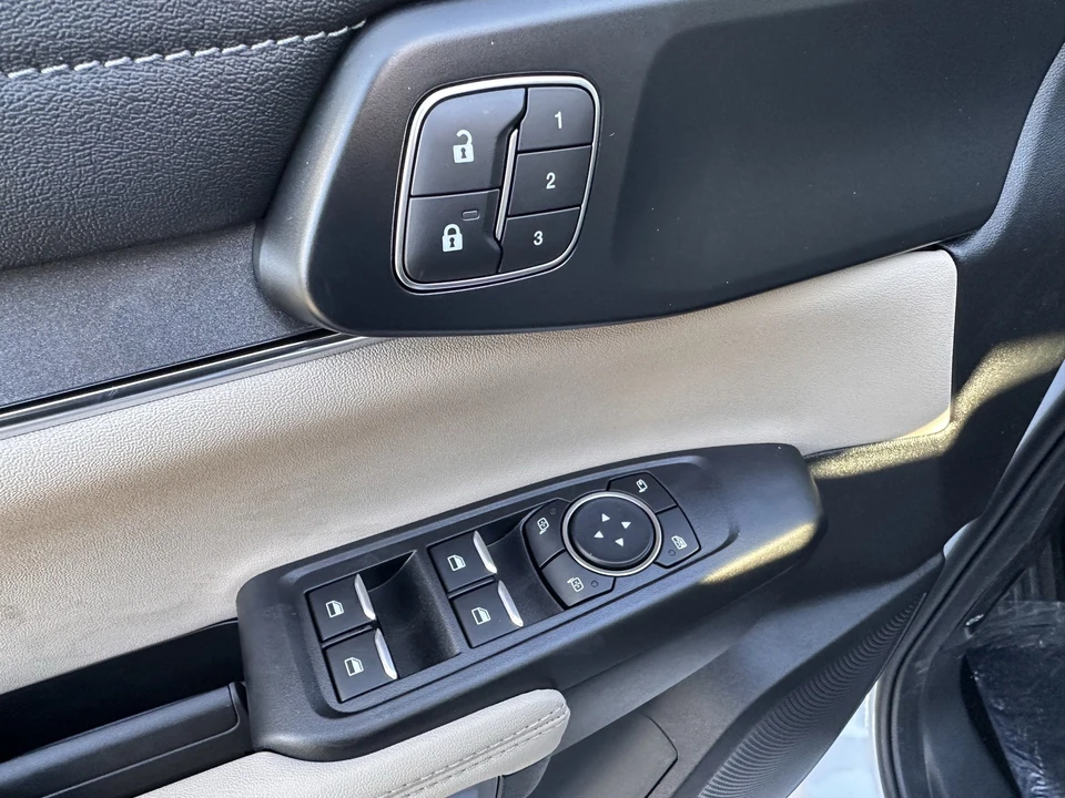 2025 Ford Ranger 5th Gen - Image 17 of 21