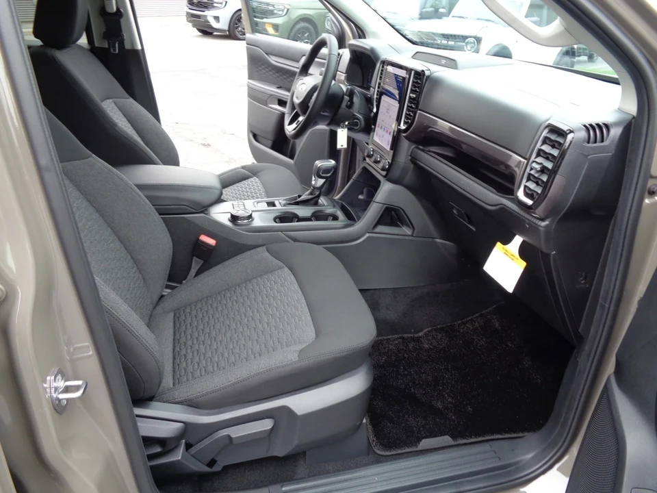 2025 Ford Ranger 5th Gen - Image 16 of 21