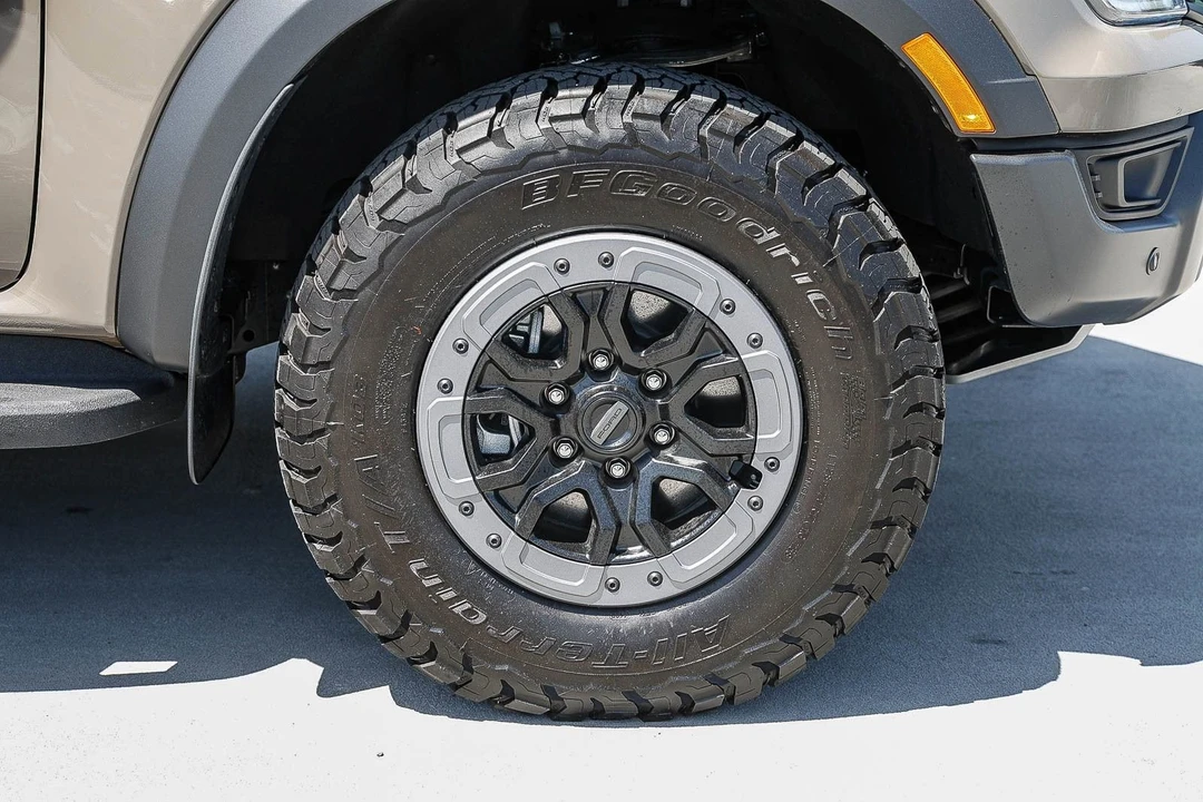 2025 Ford Ranger Raptor 5th Gen - Image 9 of 31