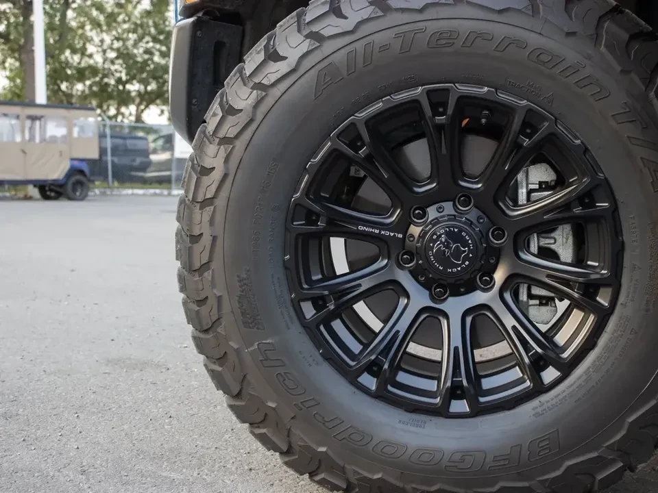 2025 Ford Ranger Raptor 5th Gen - Image 9 of 15