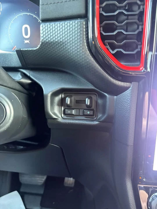 2025 Ford Ranger Raptor 5th Gen - Image 11 of 20