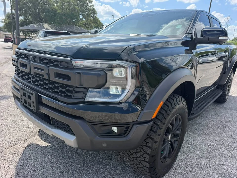 2025 Ford Ranger Raptor 5th Gen - Image 10 of 19