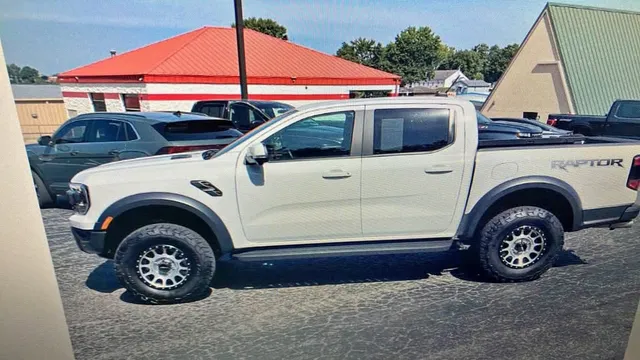 2025 Ford Ranger SuperCrew Raptor Pickup 4D 5 ft