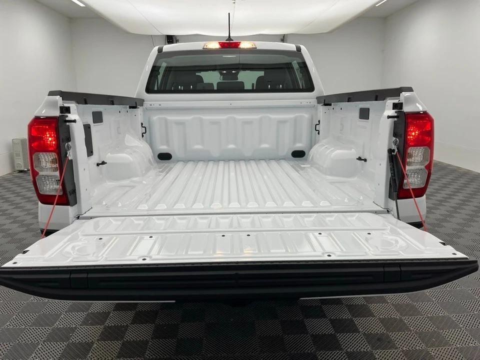 2025 Ford Ranger 5th Gen - Image 7 of 12