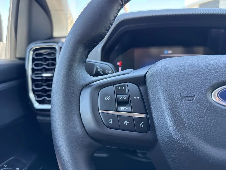 2025 Ford Ranger 5th Gen - Image 13 of 31