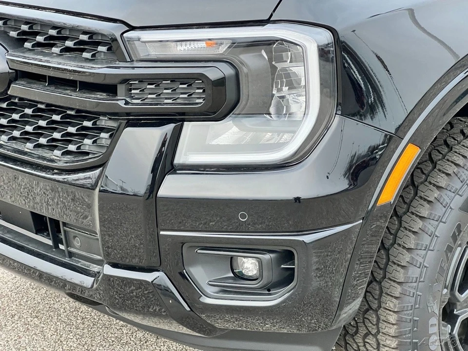 2025 Ford Ranger 5th Gen - Image 11 of 12